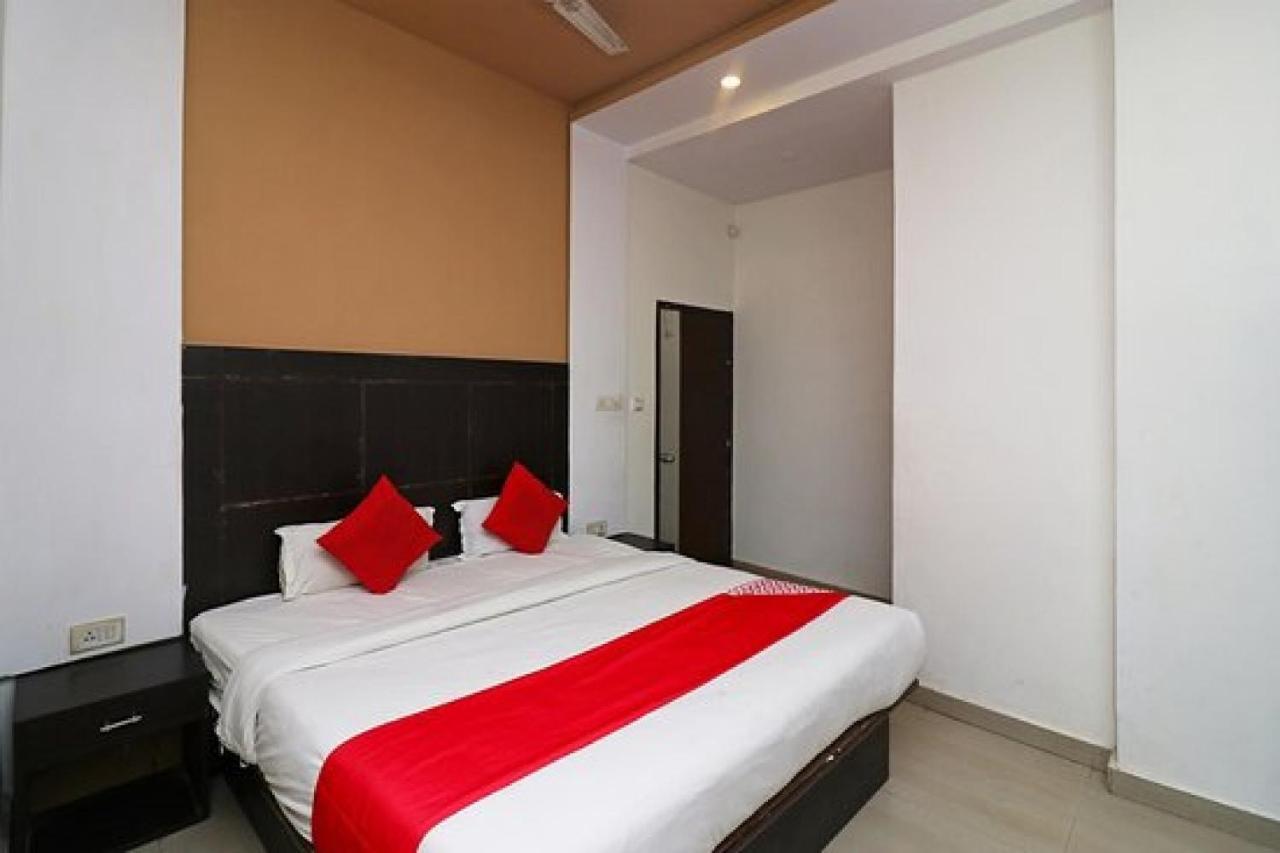 Capital O Hotel Surya Continental 러크나우 외부 사진