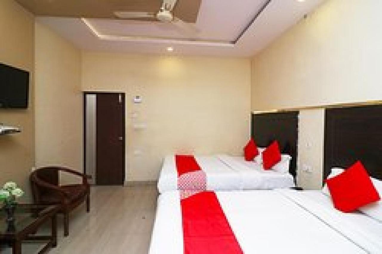 Capital O Hotel Surya Continental 러크나우 외부 사진